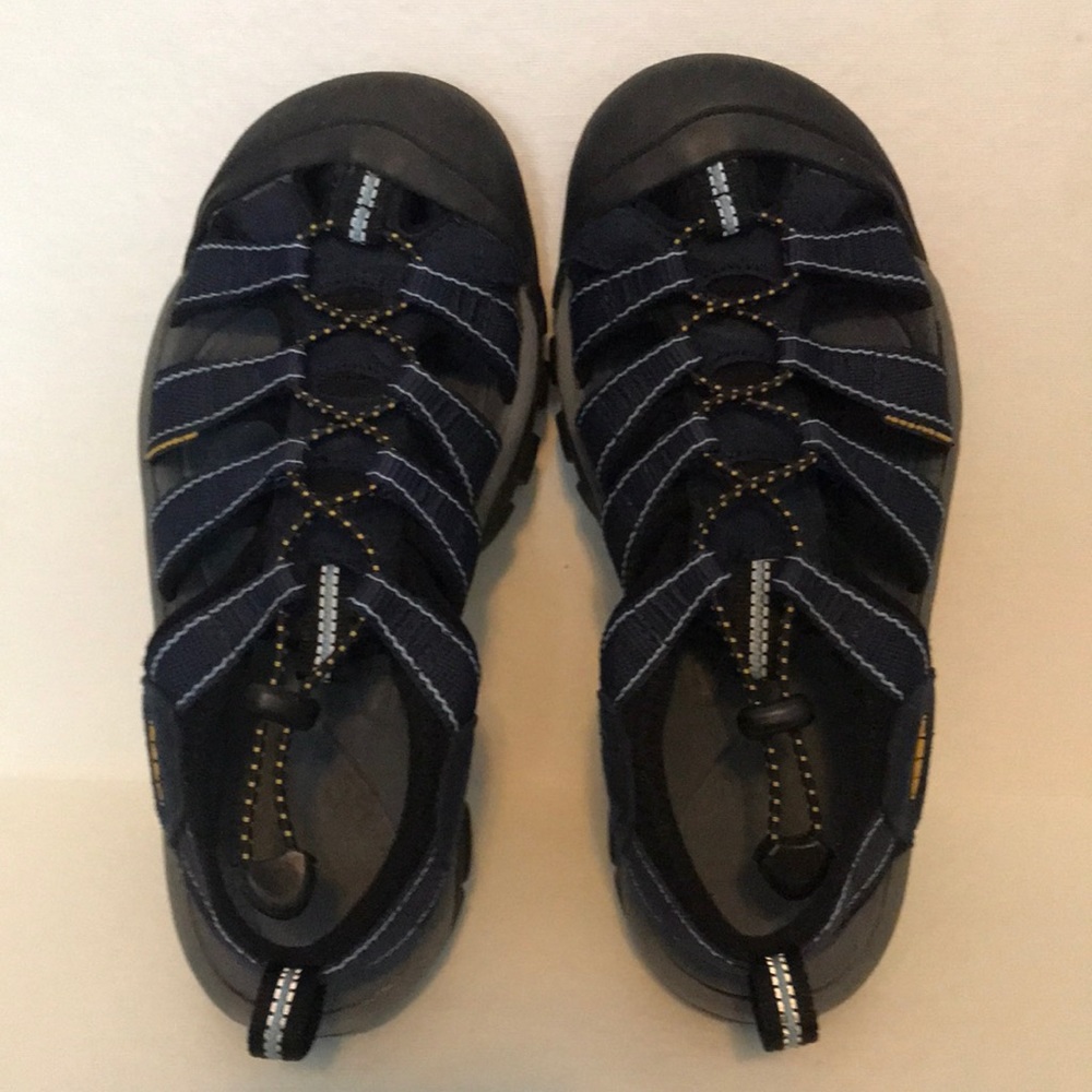 KEEN. 7 water shoe, anti odor anatomic footbed
